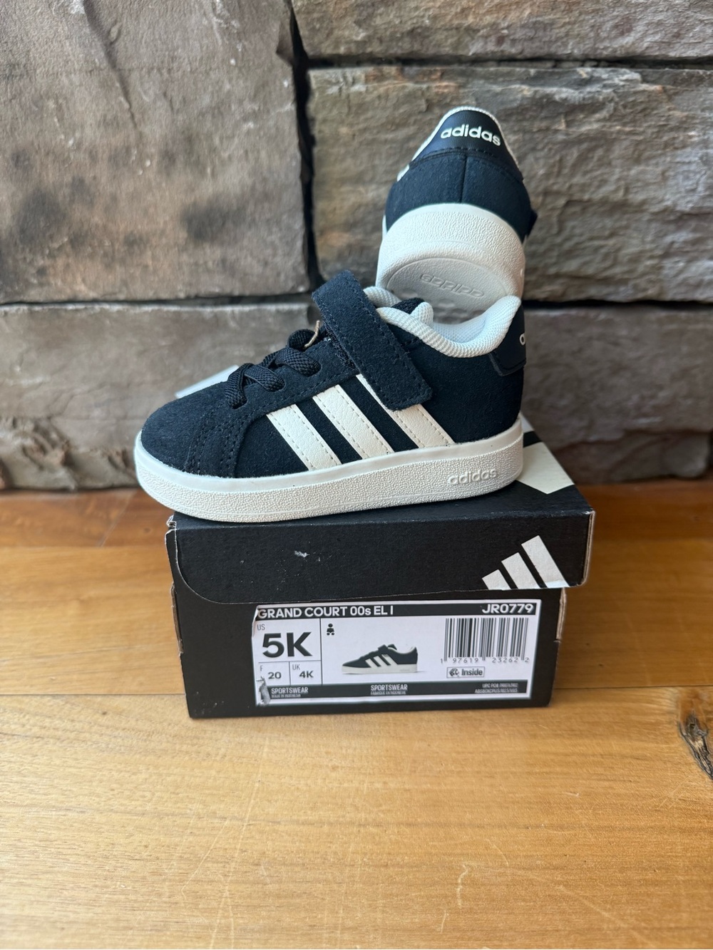 NIB/New Baby/Toddler Adidas Grand Court shoes 5k